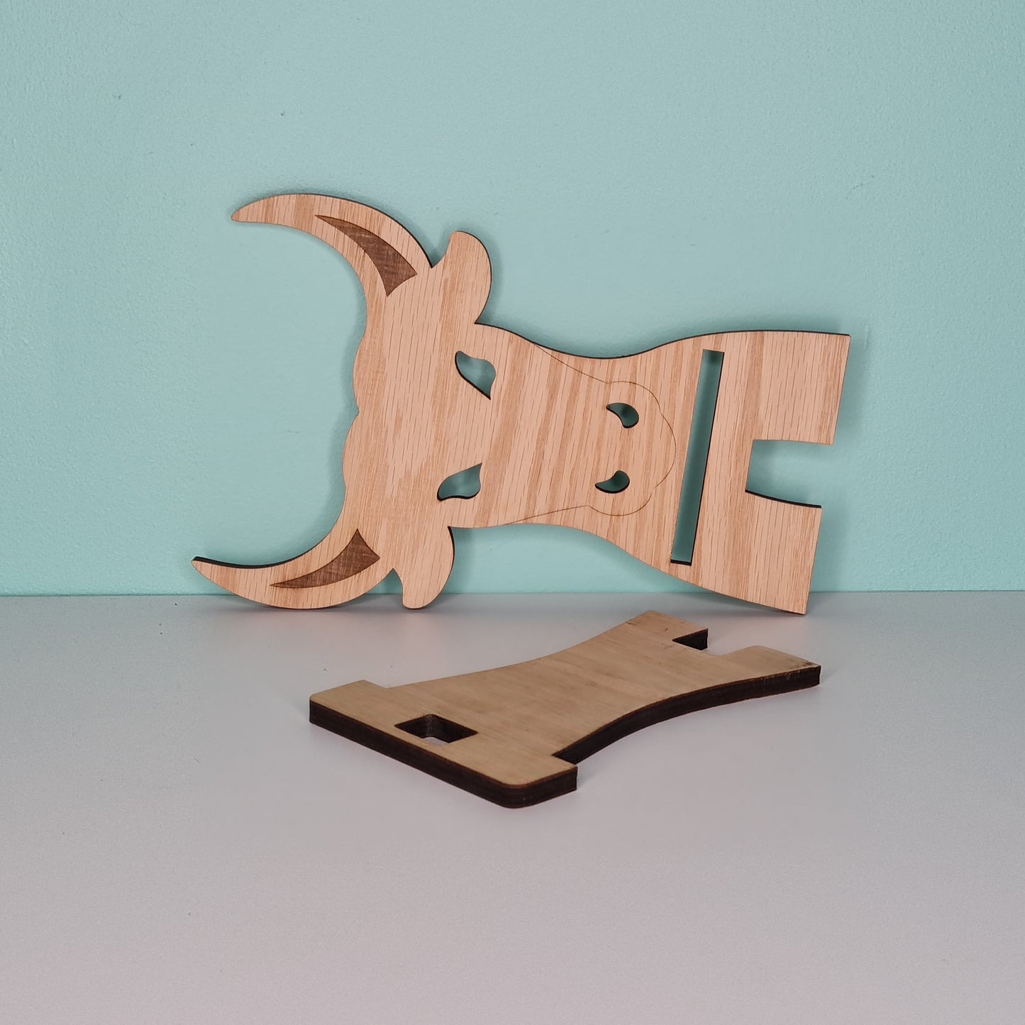 Bull Head Mobile Phone Stand