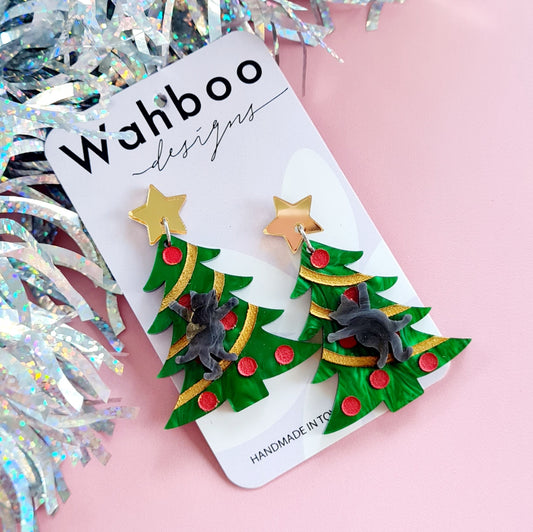 Christmas Cheeky Cat Dangle Earrings