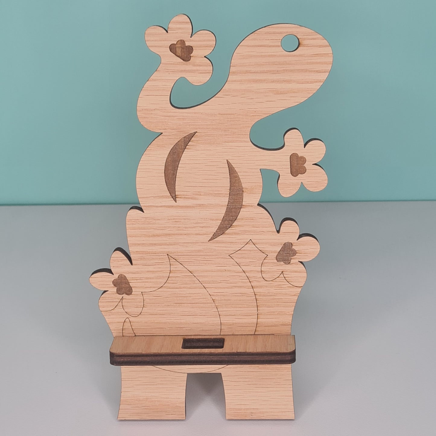 Gecko or Lizard Mobile Phone Stand